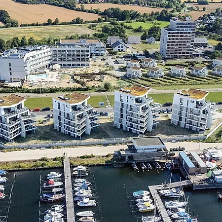 6 Person In Appartamento